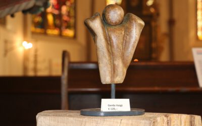 „Toter Stein – zum Leben erwacht“: Ausstellung in der Offenen Kirche St. Simeonis